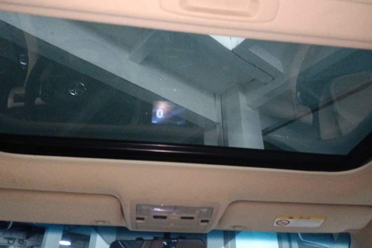 Used Toyota Camry 2015 Dual-Engine 2.5 HG Luxury Navigation Edition