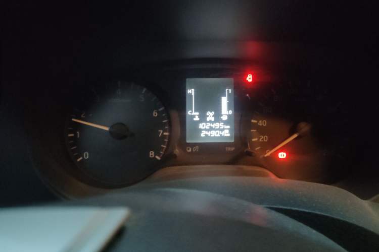 Used Nissan Navara 2017 2.5L Manual 4x4 Standard Edition QR25 Instrument Cluster