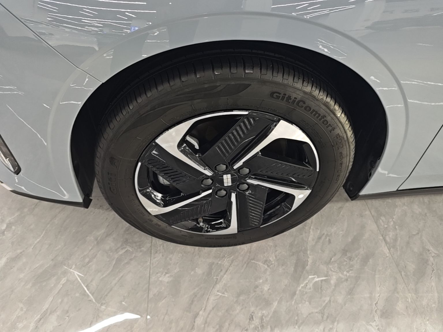 Geely Galaxy L6 2023 125km PLUS — снимка 10
