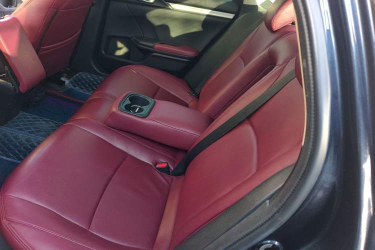 Used Honda Civic 2019 220TURBO CVT Dynamic Edition China VI Left Rear Seat