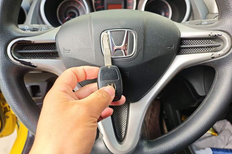 Used Honda Fit 2011 1.3L manual Comfort version
