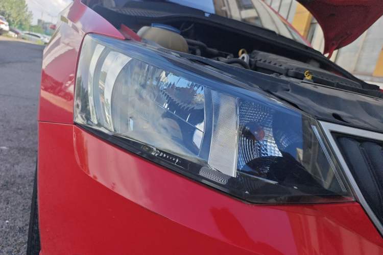 Used Skoda Fabia 2017 1.4L Automatic Car Enjoy Edition
