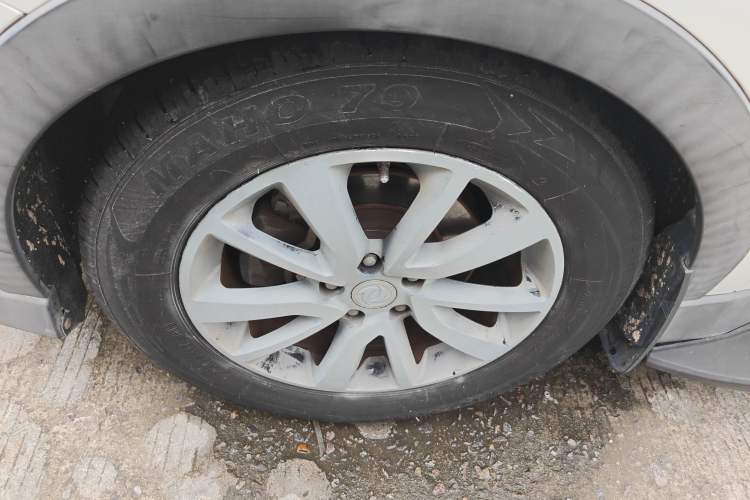 Used Dongfeng Fengon 580 2017 Revised Version 1.5T CVT Luxury Edition
