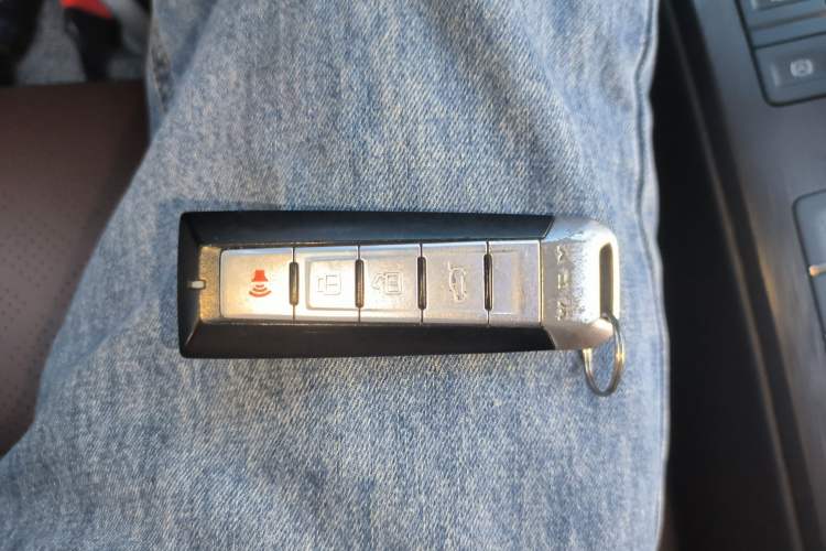 Used Wey VV6 2020 2.0T Two-Wheel Drive Smart Enjoyment+