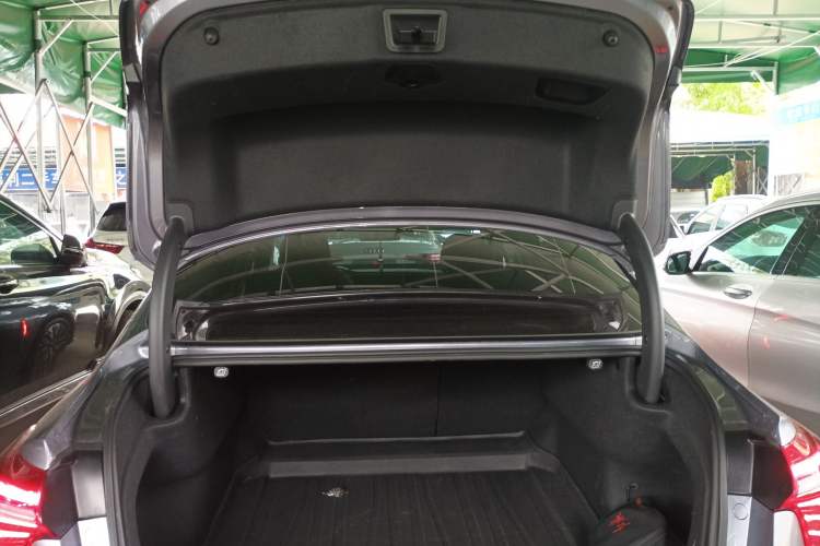 Used Hongqi H5 2024 2.0T Automatic Smart Connect Flagship Edition
