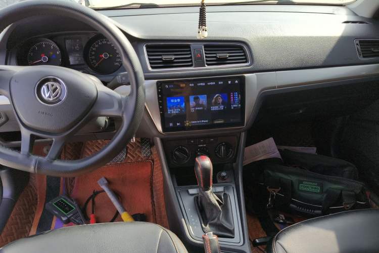 Used Volkswagen Lavida 2018 Classic 1.5L Automatic Fashion Edition China VI Standard Audio And AC Panel