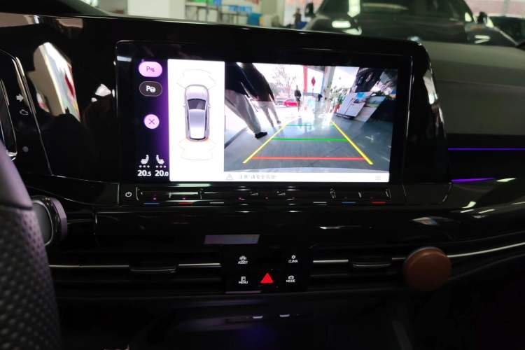 Used Volkswagen Golf 2023 Facelift 280TSI DSG R-Line Lite
