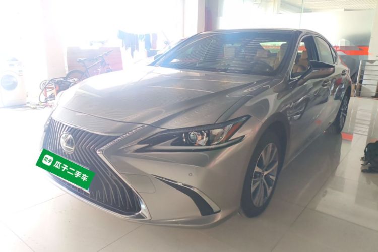 Lexus ES 2020 200 Excellence Edition d’occasion Guazi used car, China used car export, Used car for sale, Used  cars, Cheapest cars for sale
