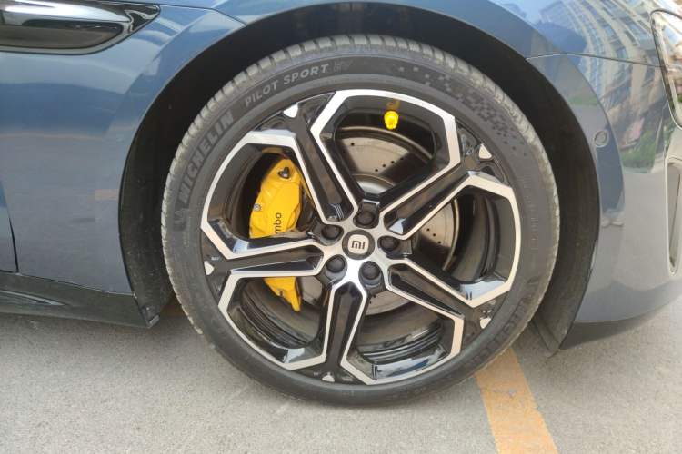 Used Xiaomi Auto SU7 2024 Four-Wheel Drive Ultra-Long Range Advanced Intelligent Driving Max Edition