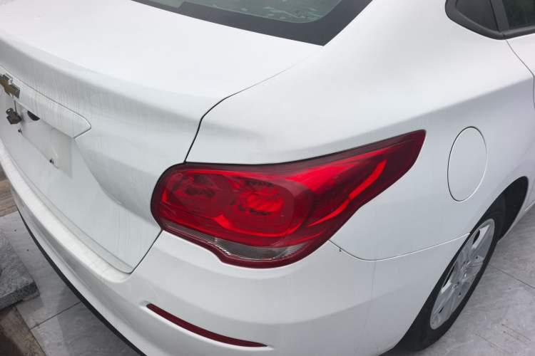 Used Chevrolet Cavalier 2019 320 Automatic Enjoyment with Sunroof Right Rear Taillight