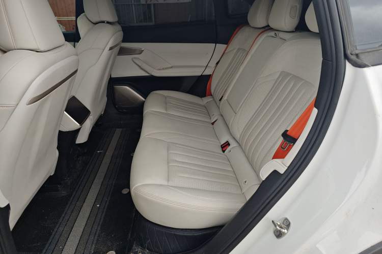 Used ONVO L60 2024 60 kWh Rear-Drive Version Left Rear Seat