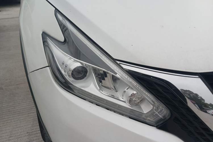 Used Nissan Murano 2015 2.5 S/C HEV XL Two-Wheel Drive Hybrid Luxury Edition Right Front Headlight