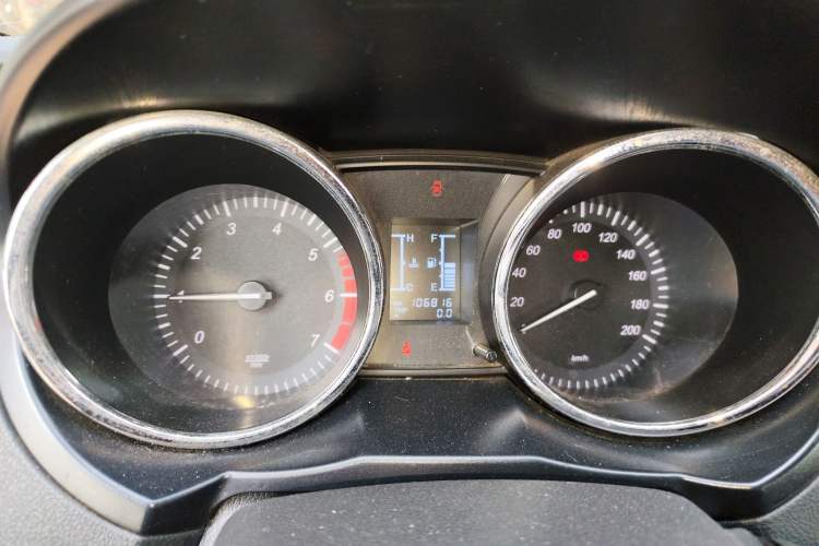 Used HYOSOW S3 2014 1.5L Luxury Version China IV Emission Standard
