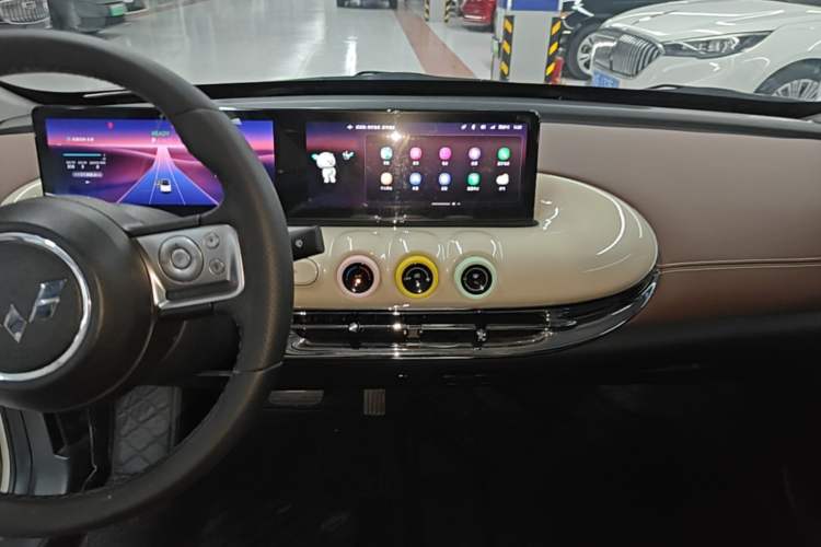 Used Wuling Bingo 2023 333 km Lingxi Connected+ Version
