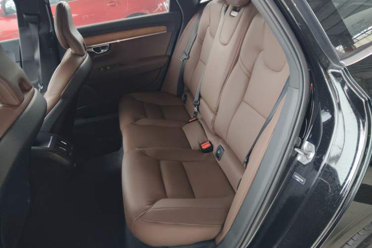 Used Volvo S90 2020 Facelifted T5 Zhiyi Luxury Edition
