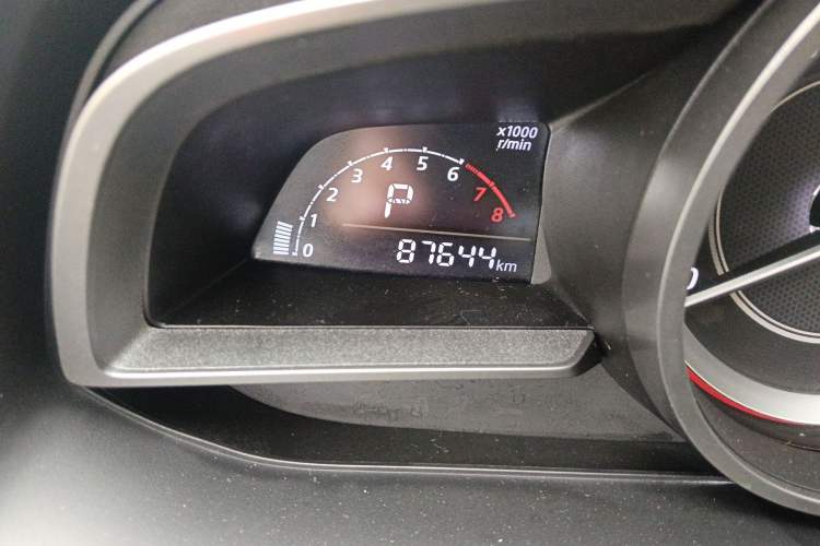 Used Mazda 3 Axela 2014 Sedan 1.5L Automatic Luxury Model Odometer Close Up