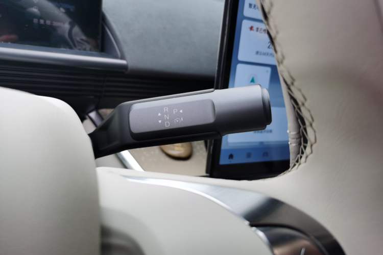 Used Toyota BZ 3X 2025 520 Pro Gear Lever