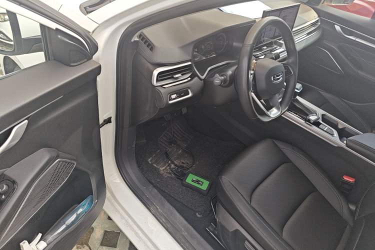 Used Geely Auto Emgrand 2023 4th Generation Champion Edition 1.5L CVT Prestige Model