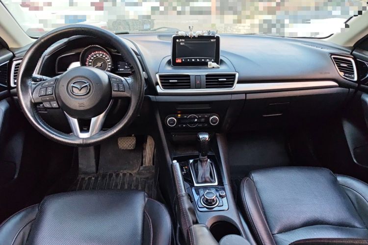 Used Mazda 3 Axela 2014 Hatchback 2.0L Automatic Sport Model