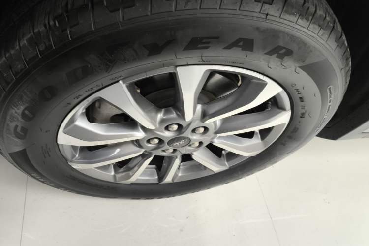 Used Ford Edge 2023 Ford Explorer L 2.0T EcoBoost Two-Wheel Drive 7-Seater Luxury Model
