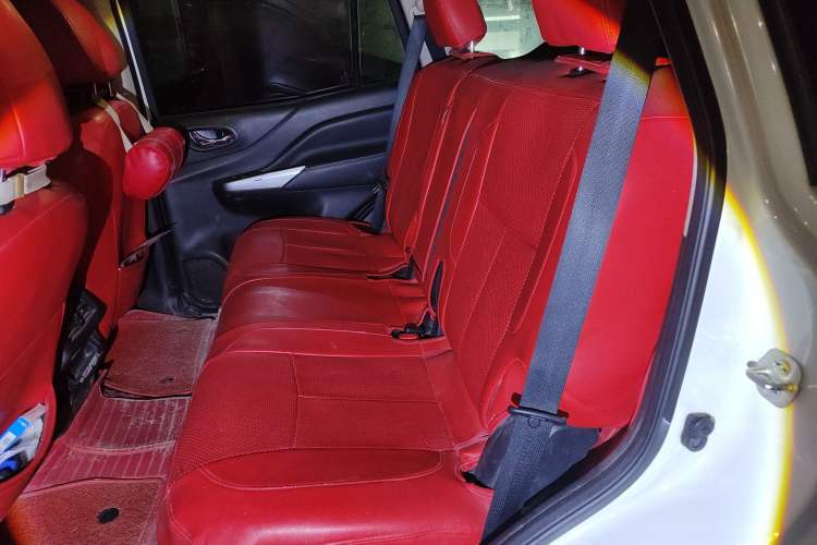 Used Nissan Terra 2018 2.5L Automatic 4x4 Flagship Edition
