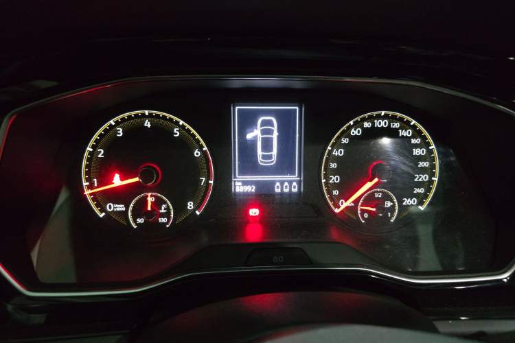 Used Volkswagen Sagitar 2019 280TSI DSG Comfort Version China VI Standard Instrument Cluster