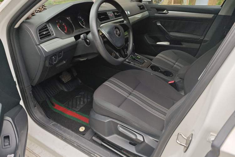 Used Volkswagen Lamando 2017 230TSI DSG Fashion Edition
