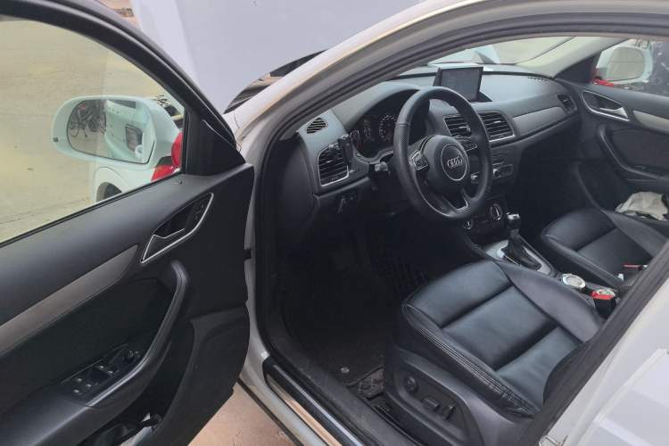 Used Audi Q3 2015 30 TFSI Ambition Edition
