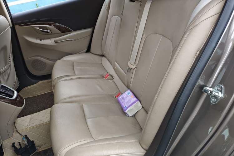 Used Buick LaCrosse 2013 2.4L SIDI Leading Comfort Version
