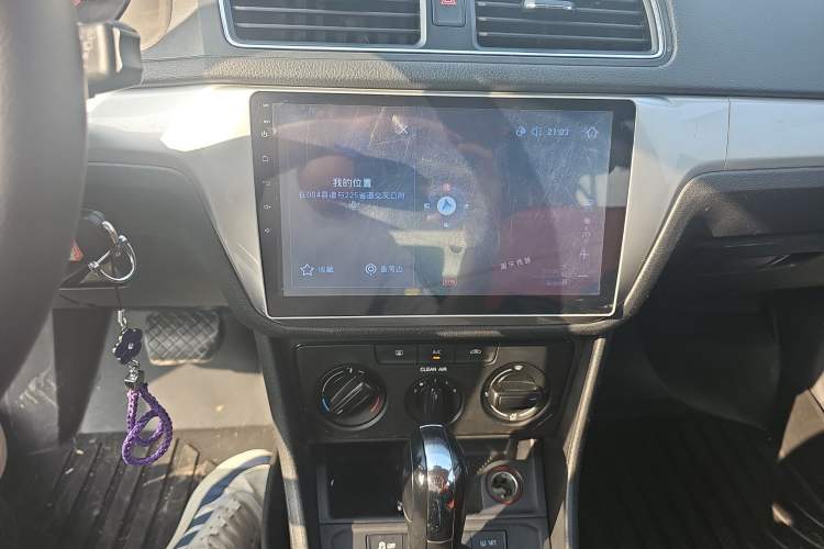 Used Volkswagen Gran Lavida 2017 1.6L Automatic Fashion Edition Audio And AC Panel