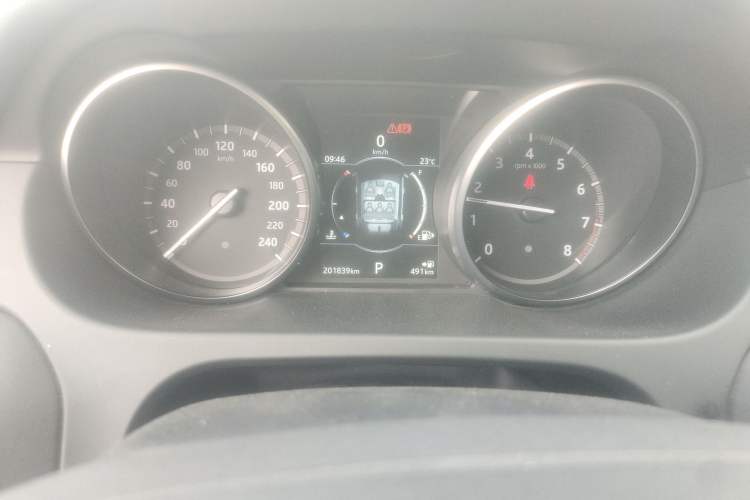 Used Land Rover Discovery Sport 2019 240 PS SE Version China VI Standard Instrument Cluster