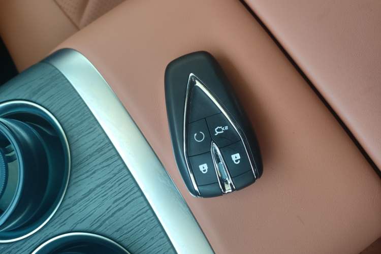 Used Changan CS75 PLUS 2025 4th Generation 1.5T New Blue Whale Smart Luxury Edition
