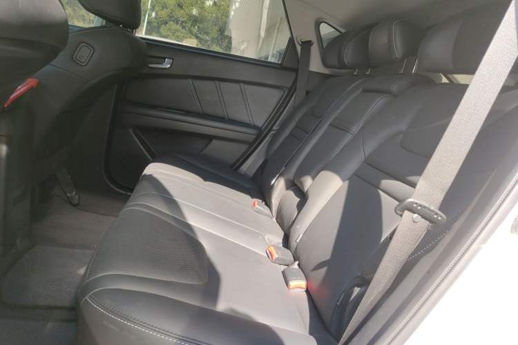 Used Luxgen U6 SUV 2017 1.8T Tech Value Model
