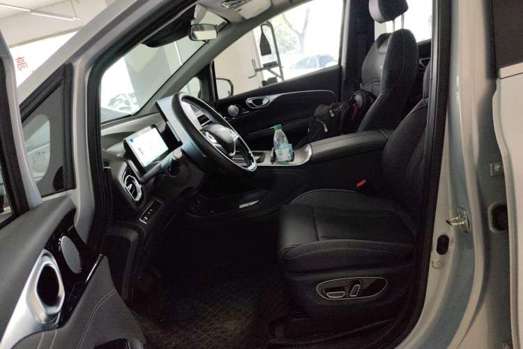 Used AION V 2024 Plus 70 Star Edition Lithium Iron Phosphate