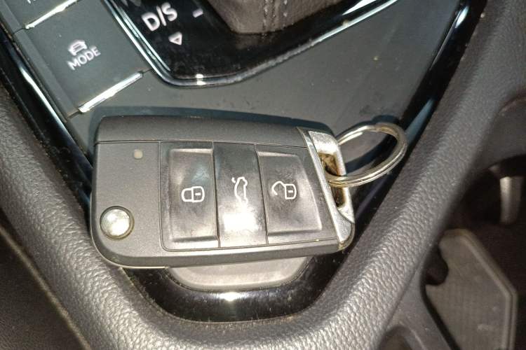 Used Volkswagen Tharu 2022 280TSI Two-Wheel-Drive Luxury Edition