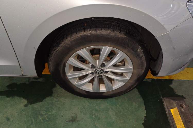 Used Volkswagen Bora 2016 1.6L Automatic Fashion Model