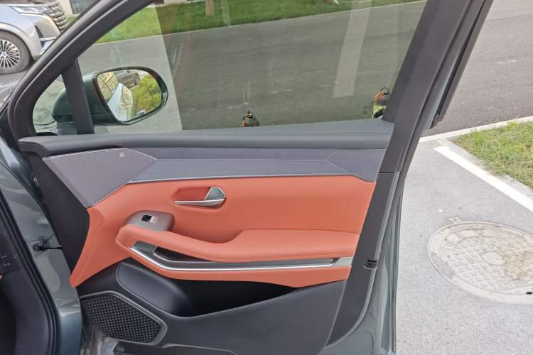 Used BYD Tang L 2025 EV 670KM LiDAR Flagship Version