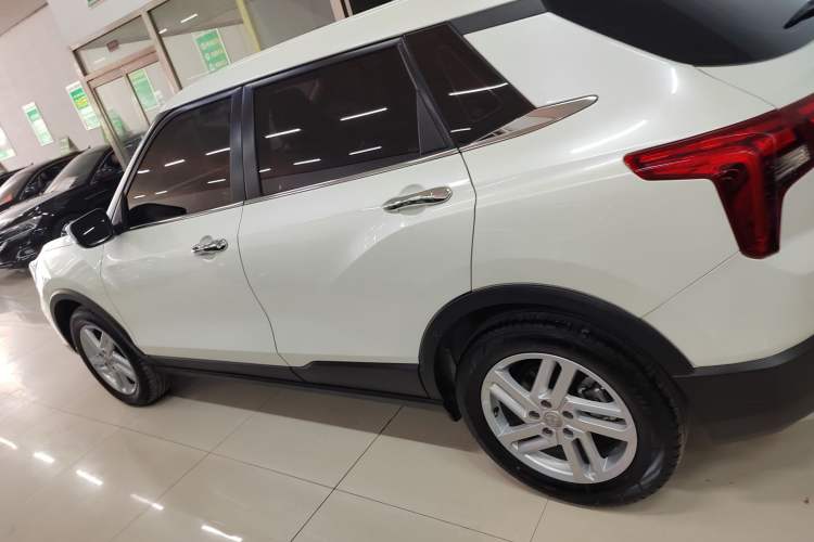 Used Venucia T60 2020 1.6L CVT Smart Drive Version China VI Standard
