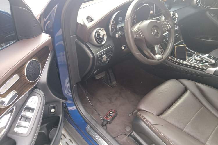 Used Mercedes-Benz GLC 2017 GLC 260 4MATIC Luxury Model Driver Seat