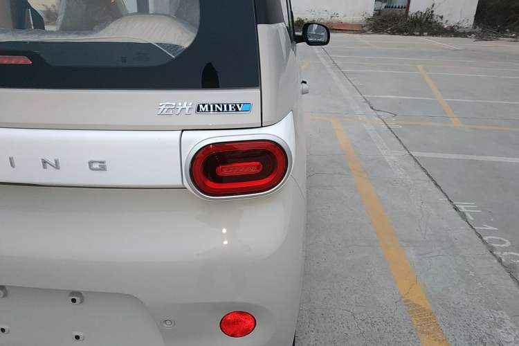 Used Wuling Hongguang MINIEV 2024 3rd Generation 215km Youth Edition
