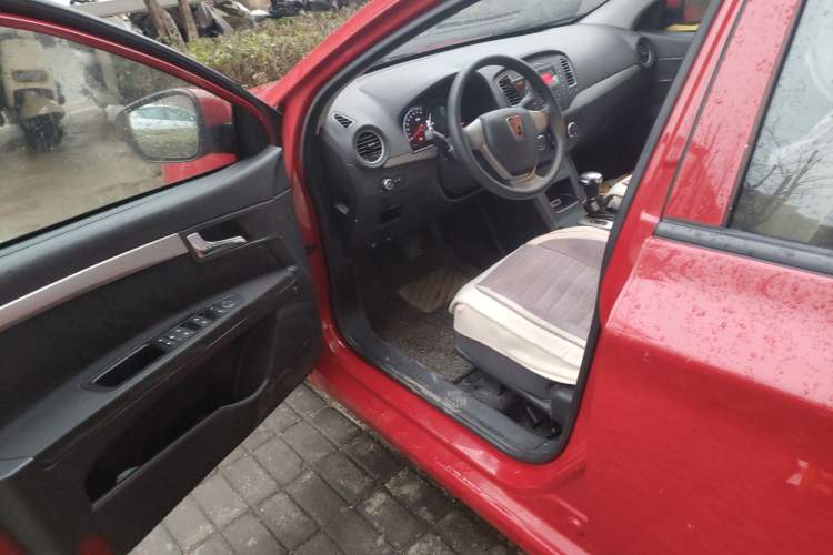 Used Roewe 350 2015 1.5L Automatic Luxury Sunroof Edition
