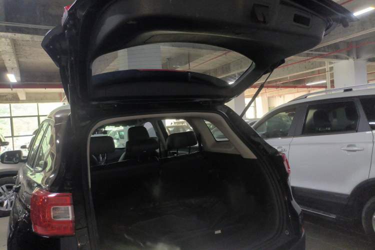 Used CHANGAN CS75 2016 1.5T Manual FENGSHANG Model Trunk