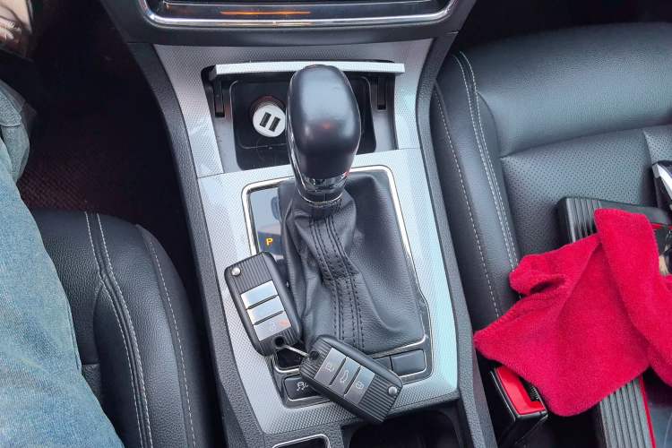 Used Roewe RX5 2020 20T Automatic 4G Connect Superior Flagship Edition