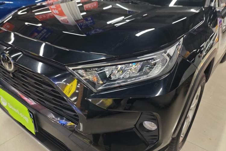 Used Toyota RAV4 2020 2.0L CVT Two-Wheel Drive Fashion Edition