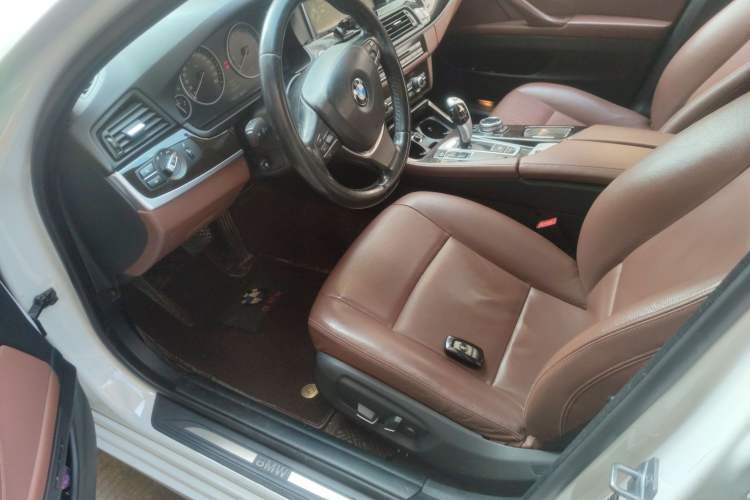 Used BMW 5 Series 2014 528Li Leading Model