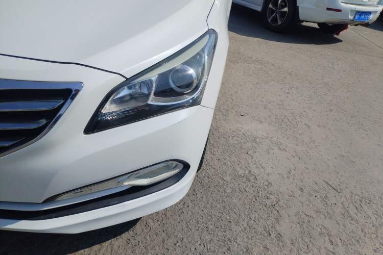 Used Hyundai Mistra 2014 1.8L Manual Comfort GL Model Left Front Headlight