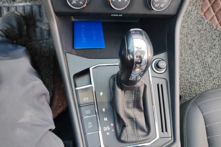 Used Volkswagen Lavida 2019 1.5L Automatic Vision Edition China VI Standard
