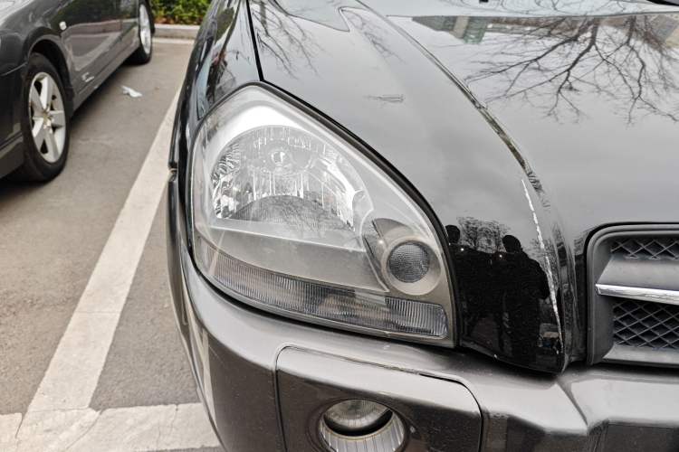 Used Hyundai Tucson 2009 2.0L Manual Two-Wheel Drive Fashion Edition Right Front Headlight