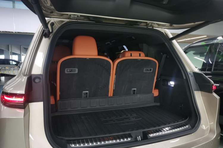 Used Li Auto L9 2022 Max model Trunk