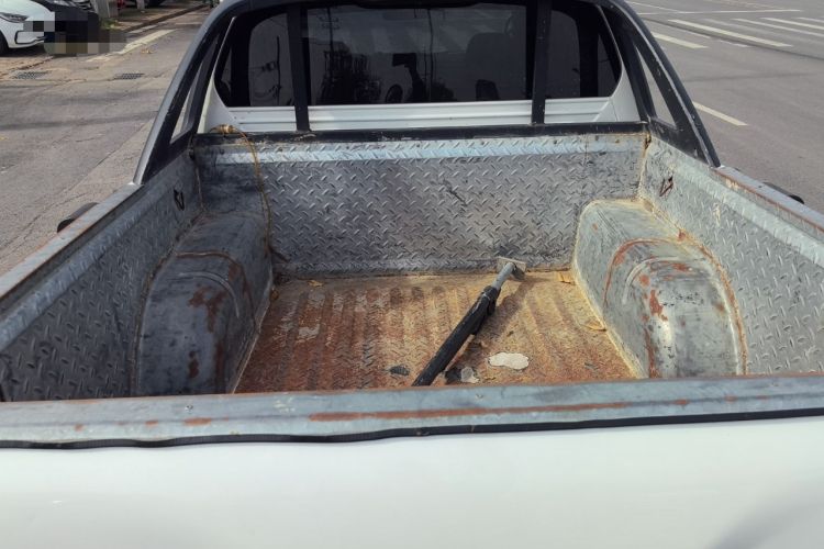 Used JMC Yuhu 7 2022 2.0T Automatic Diesel 4x4 Comfort Edition Standard Wheelbase
